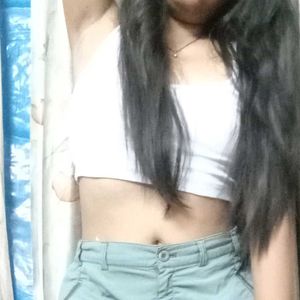 H&amp;M White Outgoing Casual Crop Top🪿