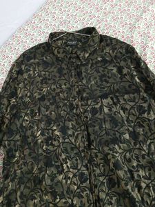 ✨ Women’s Black &amp; Green Vintage Silk Blouse