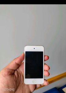 Apple iPod Touch 4th Gen (White, 16GB)