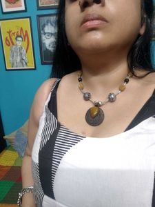Vintage Tiger Eye And Black Onyx Necklace