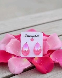 Chic Iridescent Pink Teardrop Stud Earrings