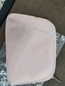 Nua Pouch