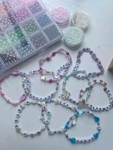 Taylor Swift Pinteresty Friendship Bracelets