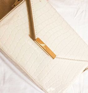 Chic &amp; Versatile White Sling Bag