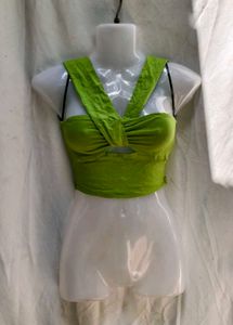 581210. Green Crop Top