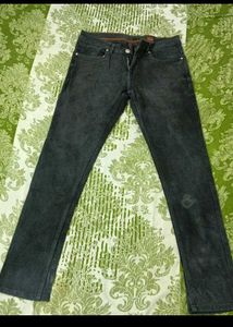 FADED JEANS