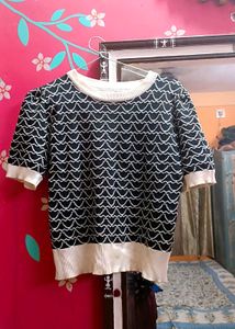 Patterned Short Sleeve Top