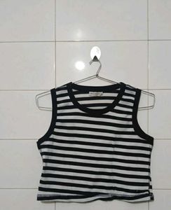 Striped Sleeveless Crop Top