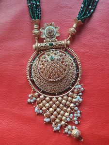 Necklace &amp; Earring Set