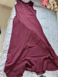 ✨ Burgundy Ruffle Maxi Dress *Belt Free*✨