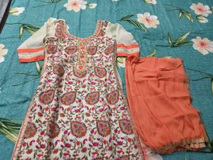 Very Pretty Suit With Dupatta