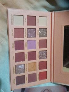 Nude Eyeshadow Palette