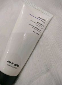 Minimalist Marula Oil Moisturizer