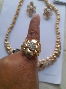 Contemporary Jwellery Set With Ring And Bracelet