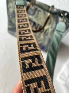 👜Luxurious large fendi Bag - NWT