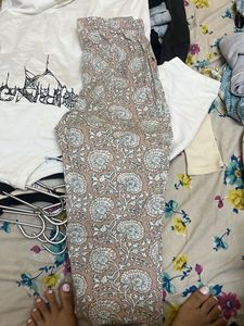 printed matching sleeping pyjama set