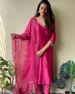 Elegant Pink Kurta Set