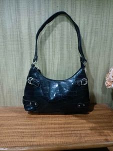 Black Handbag With A Faux Crocodile 🐊 Print