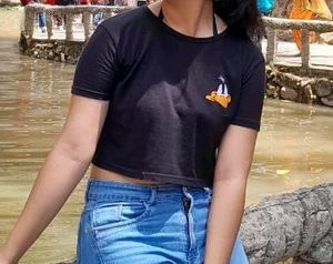 Daffy Duck Graphic Tee
