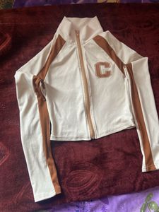 URBANIC FITTED TOP