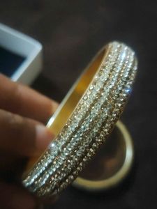 Sparkling Gold Bangles✨ - Set of Four