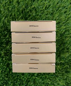 Myglamm Super Serum Compact