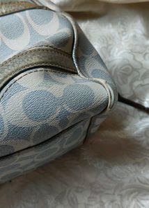 Coach Signature 100% Authentic Bag