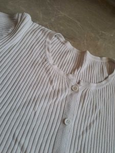 Cute White Button Up Top 🐼🤍