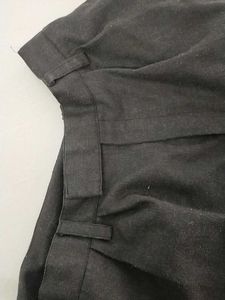 Boys 8-10 yrs Gray Pleated Trousers