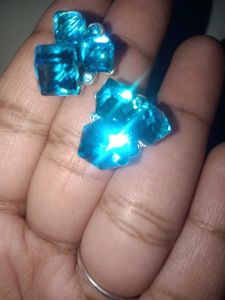 I Am selling This Beautiful Earring&#39;s💫