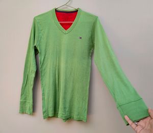 Green long sleeved T-shirt