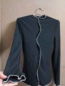 Black Body Fitted Pretty Top