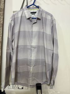 Vanhuesen Brand Formal Full Hands Shirt
