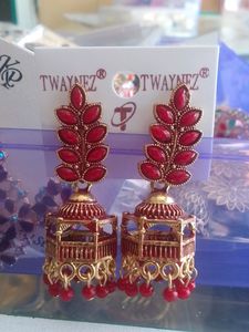 Red Jhumka