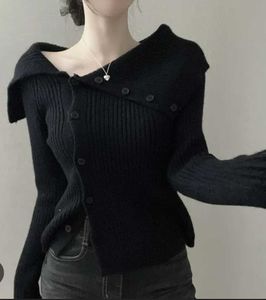 Chic Black Buttoned Cardigan