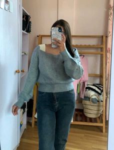 Stylish Blue Knit Sweater
