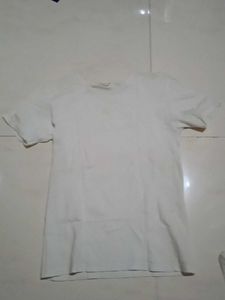 Plain White Basic T-Shirt