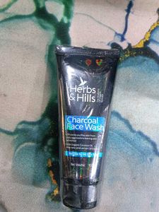 Herbs & Hills Charcoal Face Wash