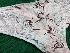 Floral soft 🆕💞 Thong big size