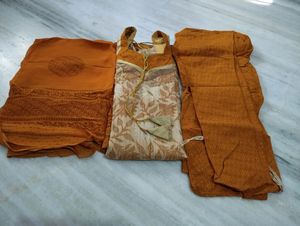 combo of 2 kurti sets....