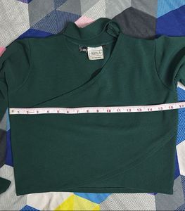Green Long Sleeve Top