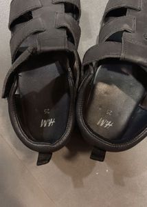 Black Kids Sandal - H&amp;M Original