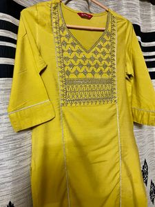 Embroidered Straight Kurta