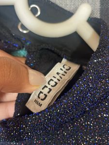 H&amp;m 2 Top Party Ware stretchable