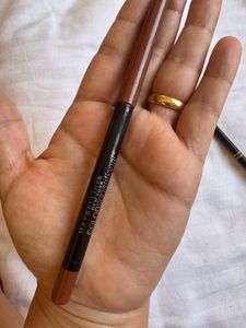 Combo Maybelline Newyork Kajal &amp; Shaping Lipliner