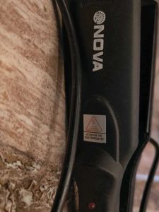 Nova Hair Straightener