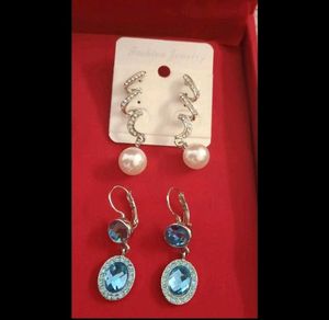 Earrings Collection