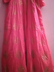 gown