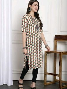 Stylish Kurti + 2 Pair Earrings 🌸