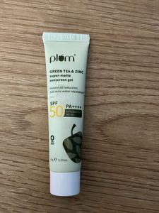 Plum Green Tea Sunscreen SPF 50
